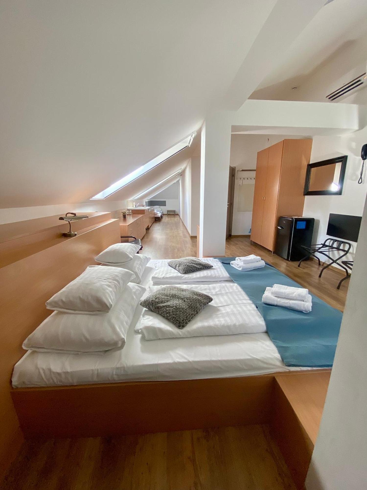 Boutique Hotel & Event Center 布达佩斯 外观 照片