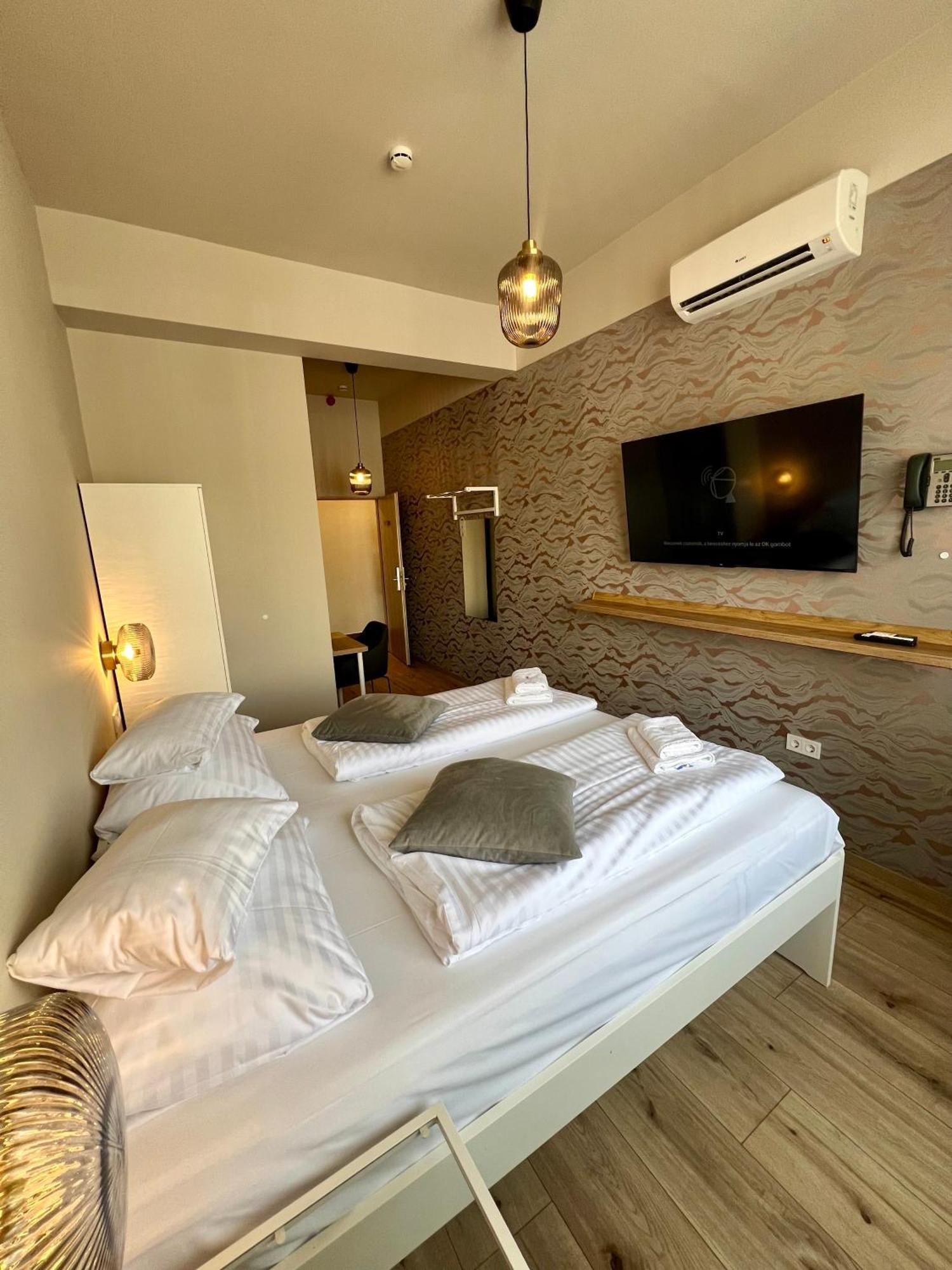 Boutique Hotel & Event Center 布达佩斯 外观 照片